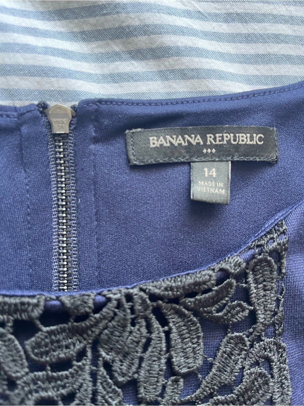 Ann Taylor Navy Peplum Tank with Lace Front Panel - Picture 3 of 4